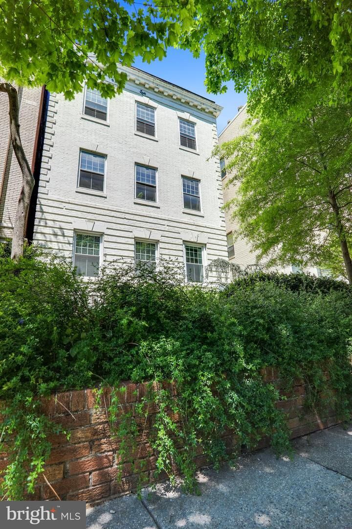 Property Photo:  2149 California Street NW B  DC 20008 