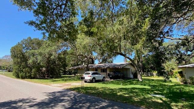 Property Photo: 305 Park Boulevard N FL 34285