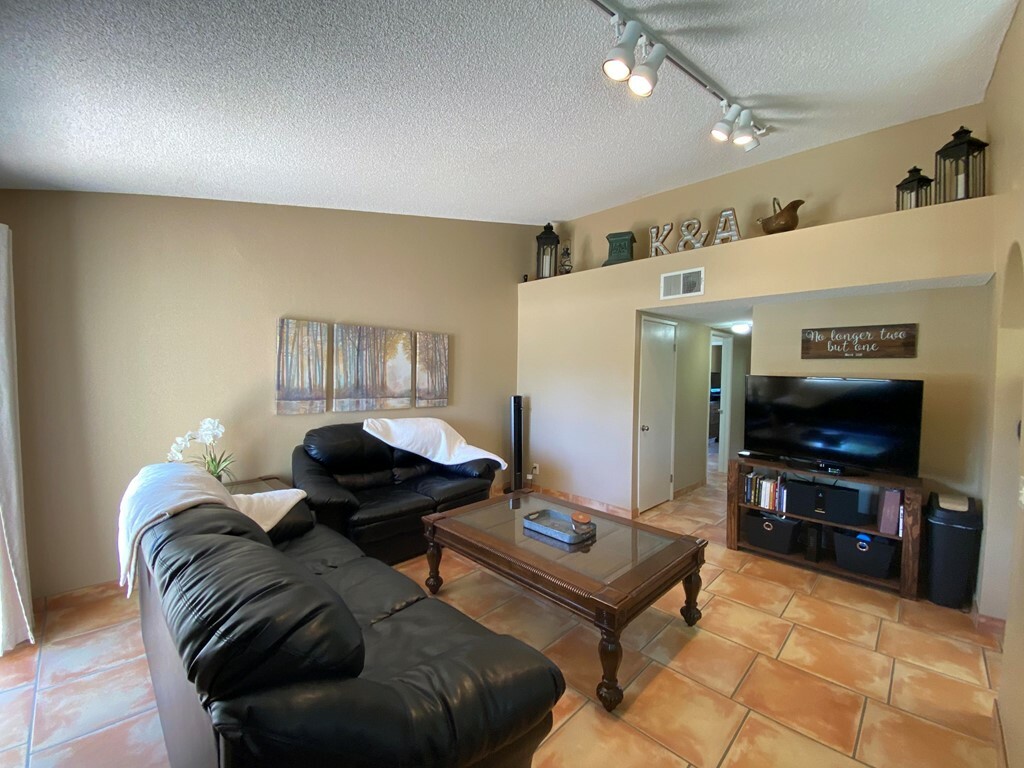 Property Photo:  74800 Sheryl Avenue 1-1  CA 92260 