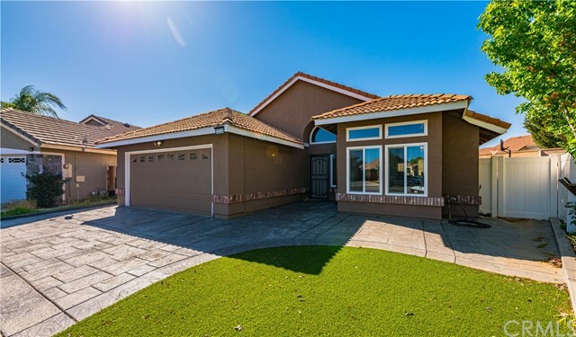 Property Photo: 22332 Hillshore Court CA 92595
