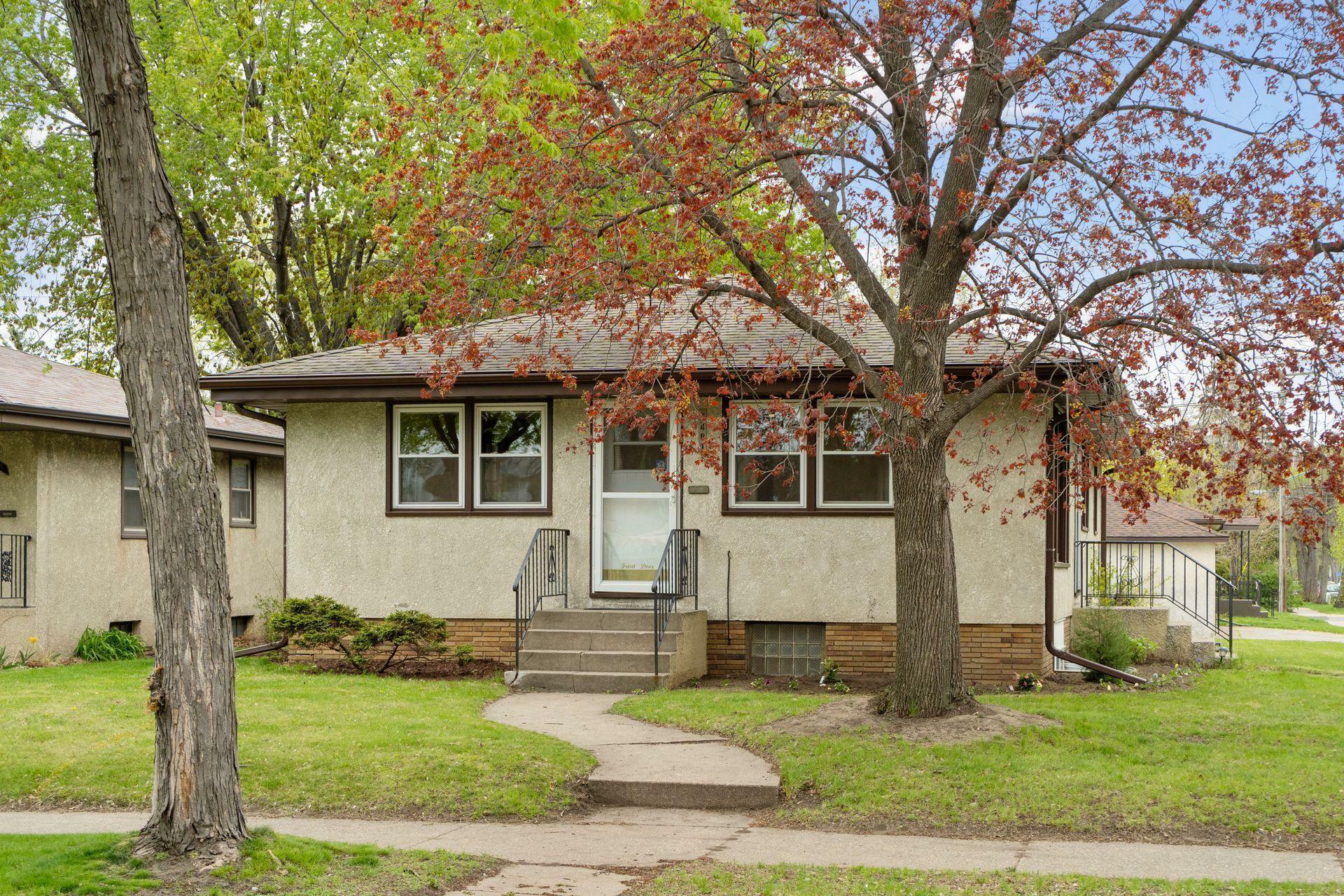 Property Photo:  2401 Jefferson Street NE  MN 55418 