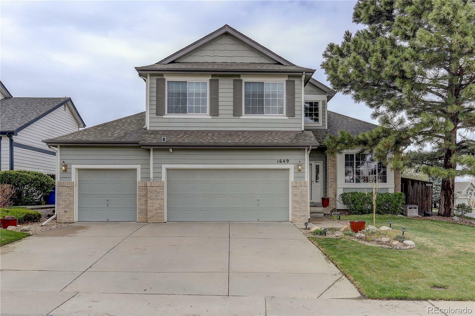 Property Photo: 1649 S Pitkin Street CO 80017