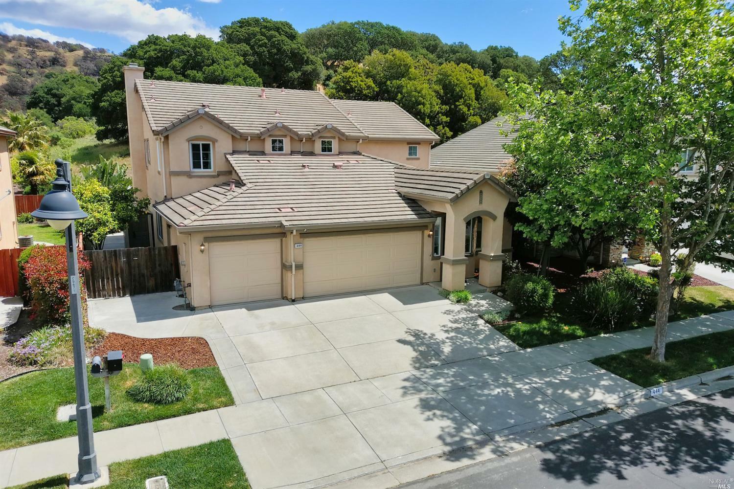 Property Photo:  444 Mountain Meadows Drive  CA 94534 