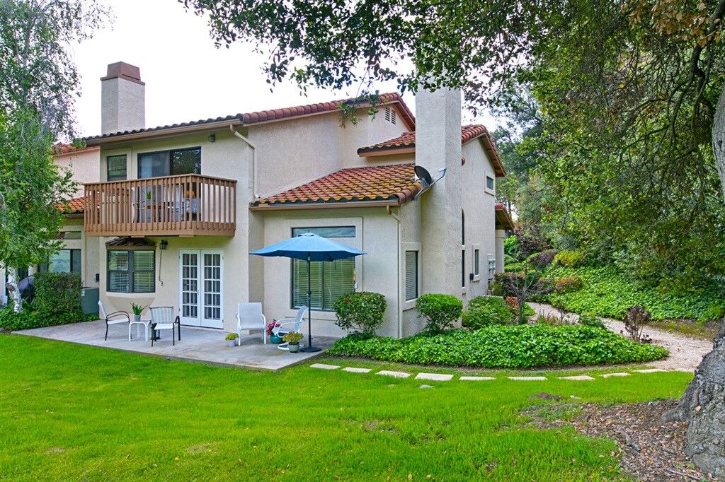 Property Photo: 1718 Tecalote Dr. 22 CA 92028