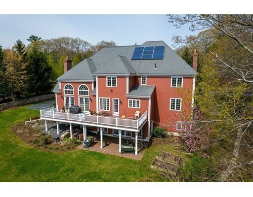 Property Photo: 70 Carter Dr MA 01701