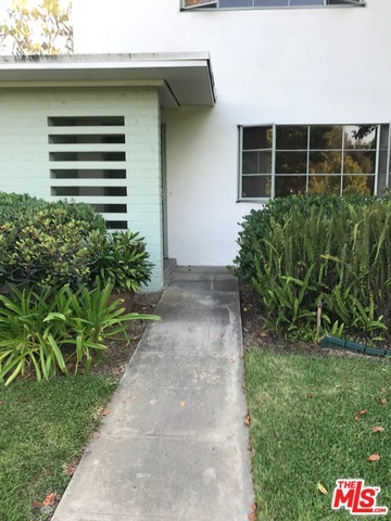 Property Photo: 5302 Village Grn CA 90016