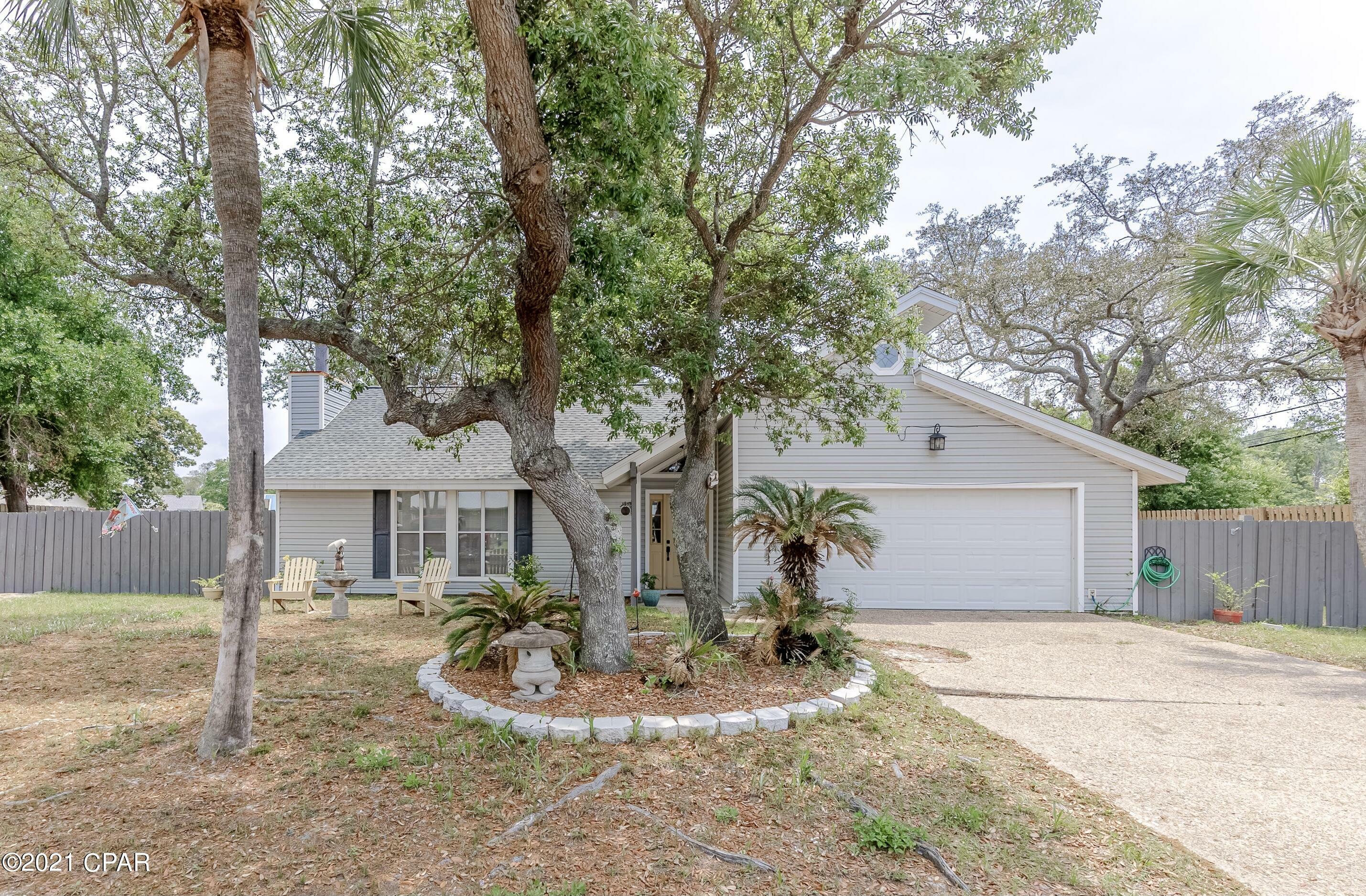 Property Photo:  900 Laurel Oak Lane  FL 32408 