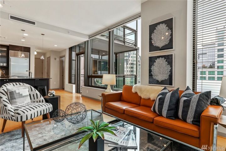 1000 1st Ave 1604  Seattle WA 98104 photo