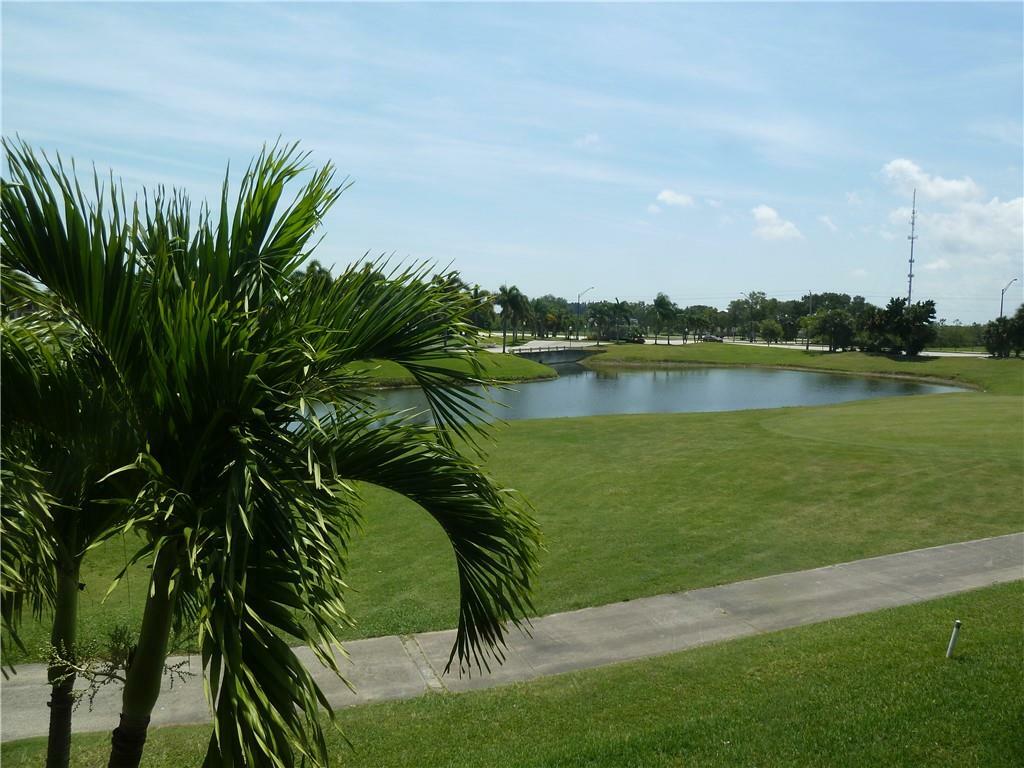 Property Photo:  1 Plantation Drive 201  FL 32966 