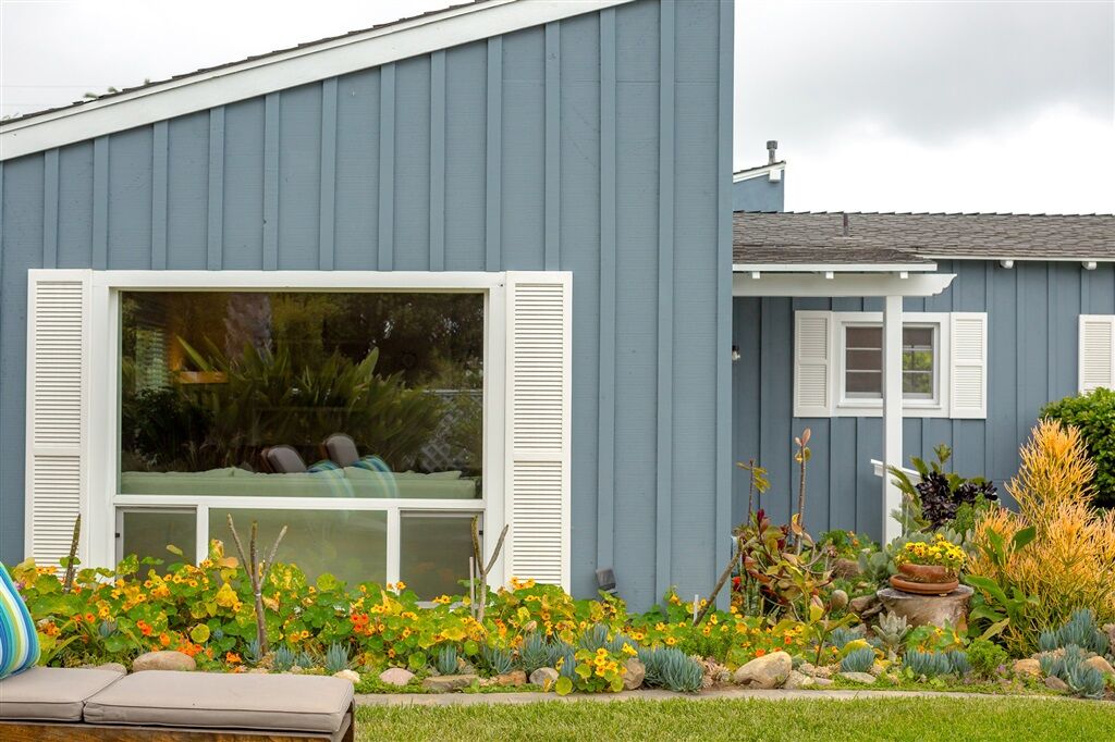 Property Photo:  325 13th St  CA 92014 