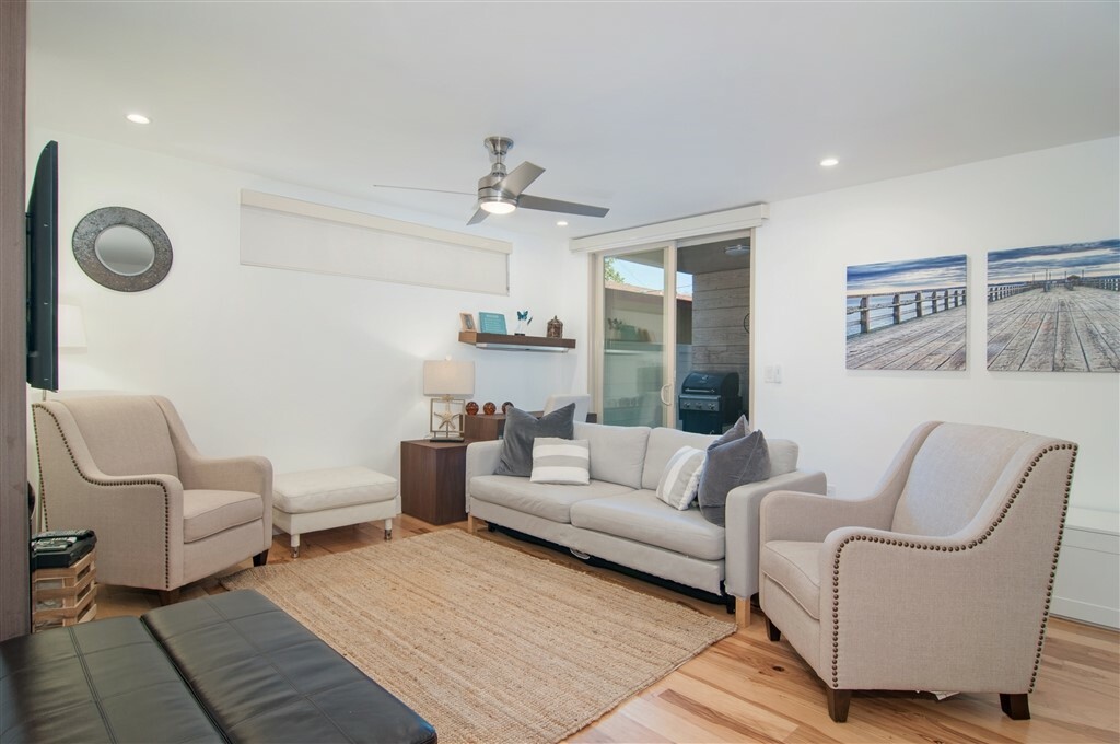 Property Photo: 455 Orange Ave D CA 92118