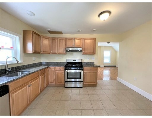 Property Photo: 102 Sycamore Street 3 MA 02145
