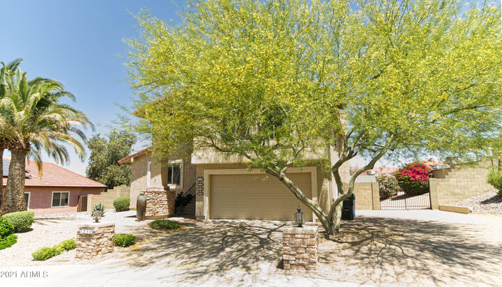 Property Photo:  2120 E Crocus Drive  AZ 85022 