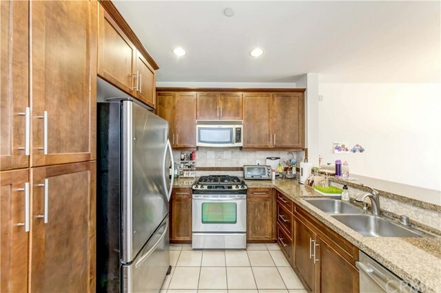 Property Photo:  2349 Jefferson Street 314  CA 90501 