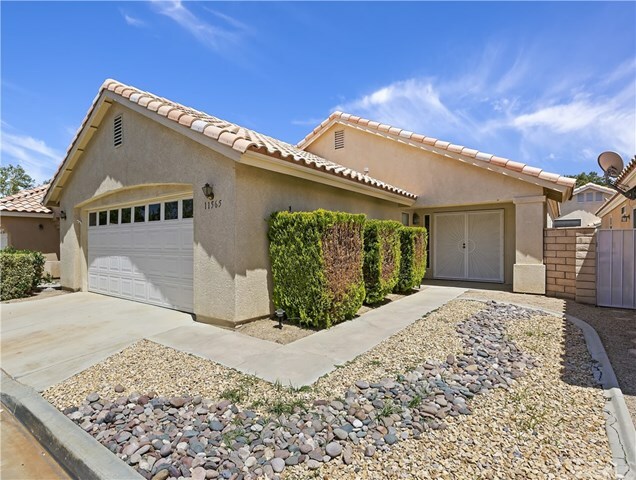 Property Photo:  11565 Mountain Meadow Drive  CA 92308 