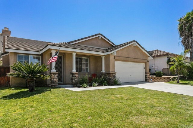 Property Photo:  894 Niguel St  CA 92057 