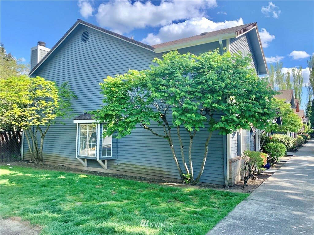 Property Photo:  8100 238th Street SW A  WA 98026 