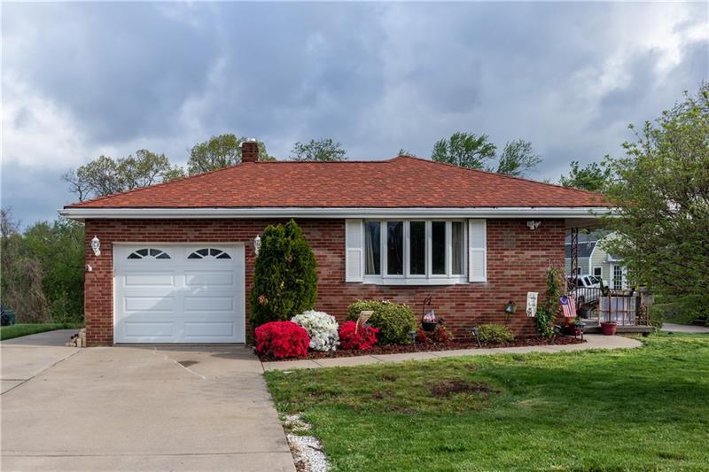 Property Photo:  6 Vigne Rd  PA 15108 