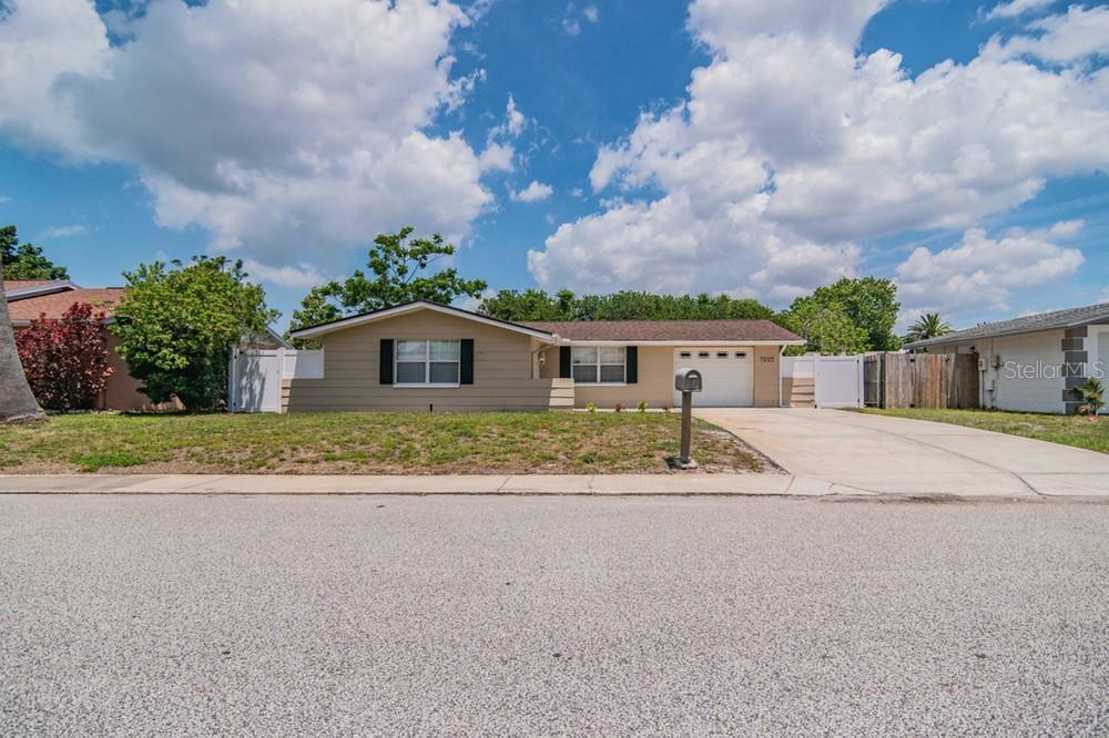 Property Photo: 7225 Robstown Drive FL 34668