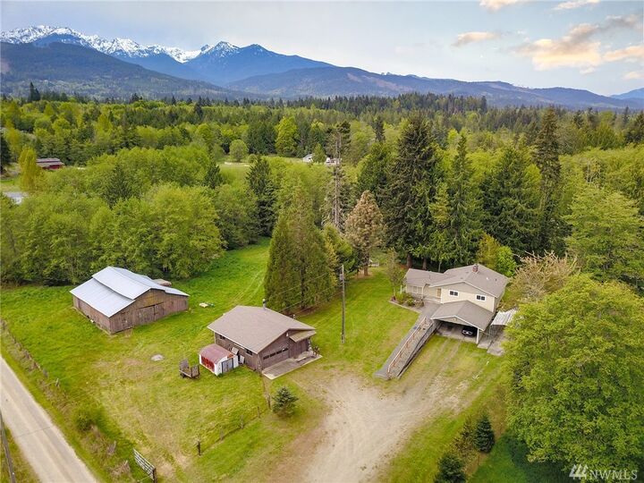 Property Photo: 523 Pearce Rd WA 98362