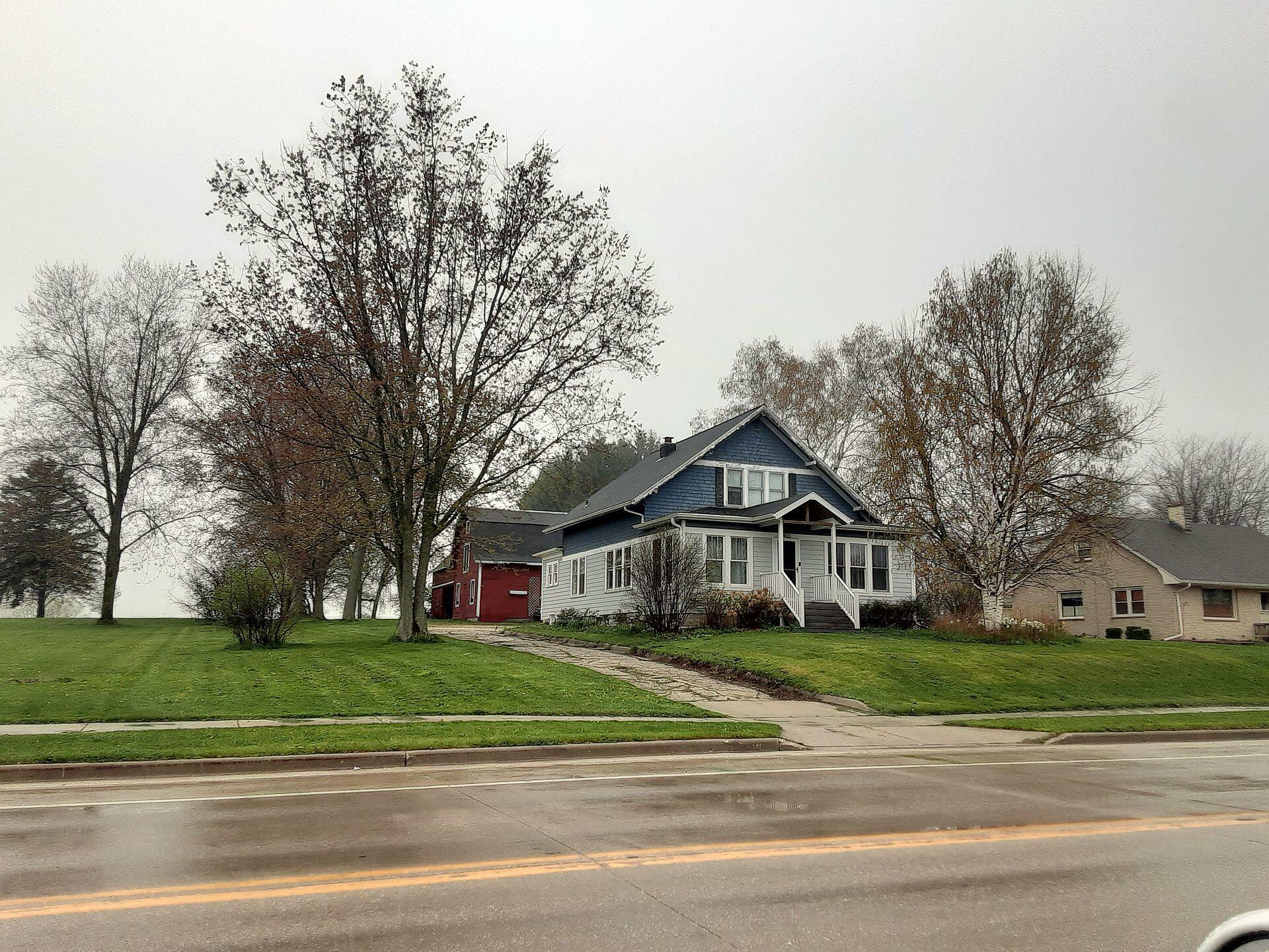 Property Photo:  903 S Main St  WI 53013 