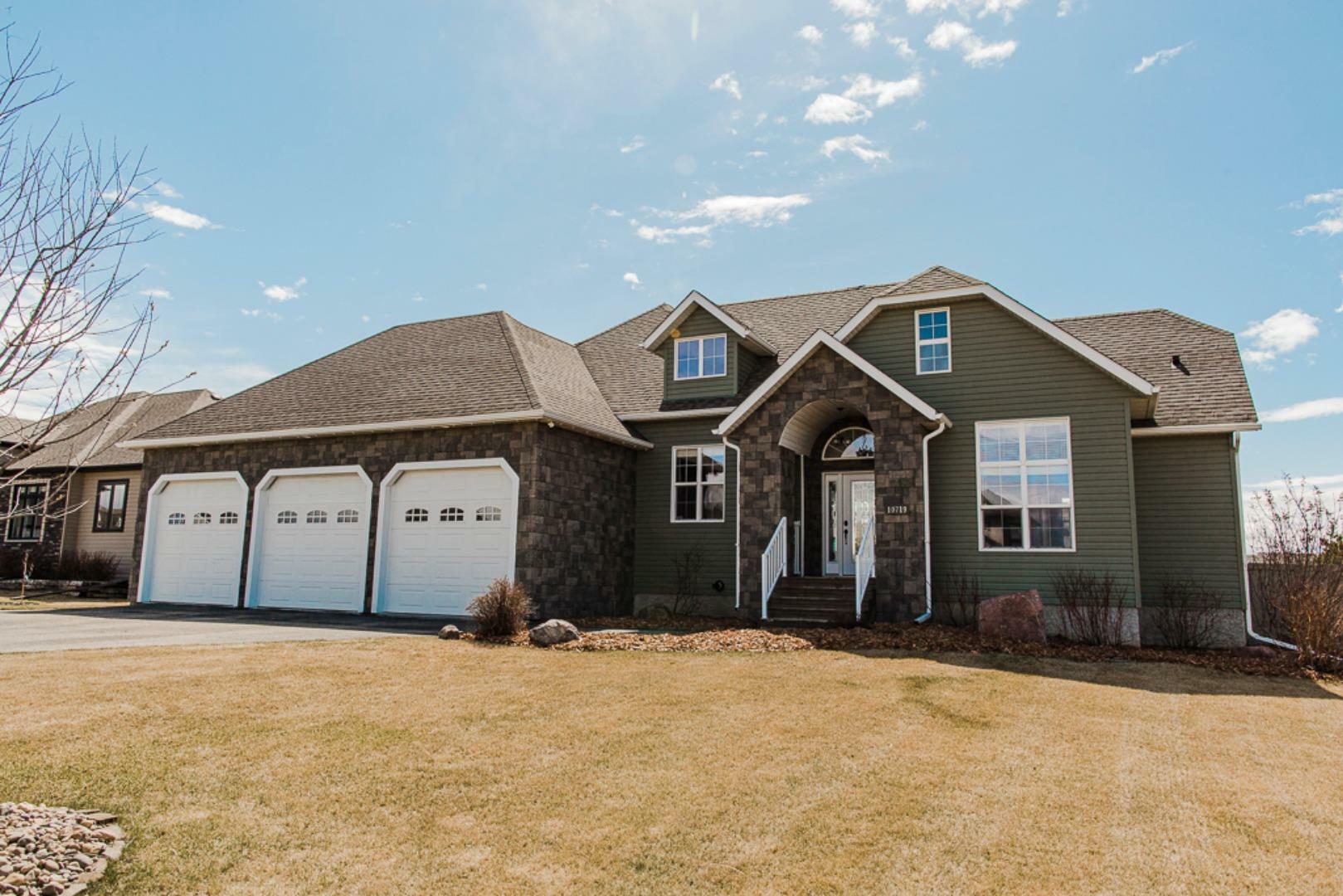 Property Photo: 10719 160 AB T8V 2H1
