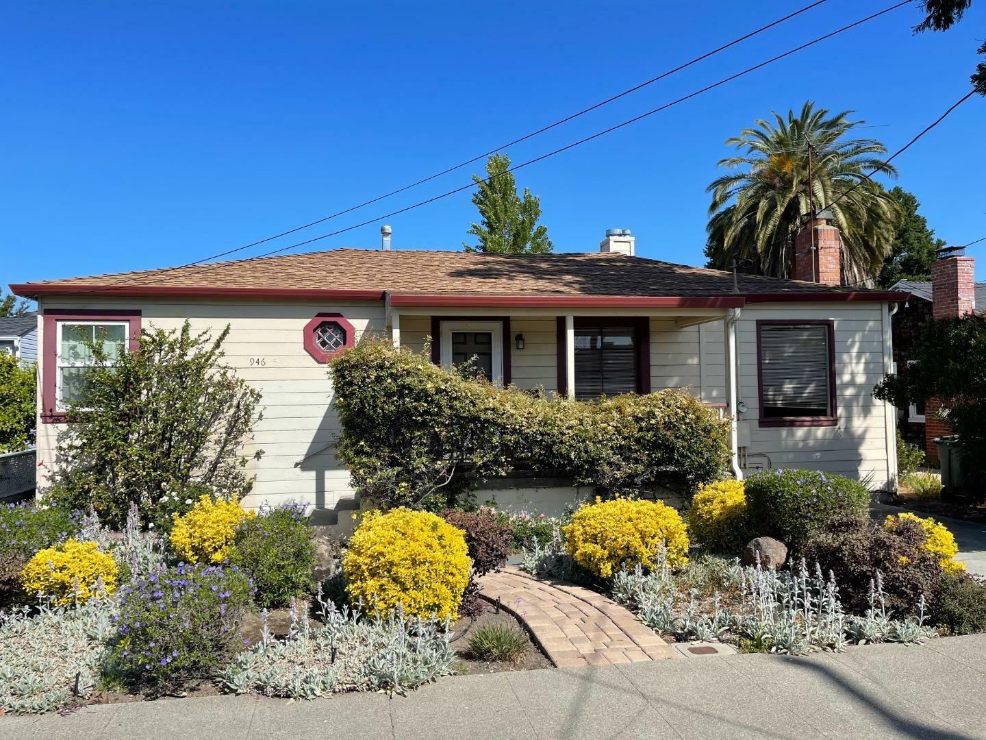 Property Photo:  946 Montgomery Street  CA 94070 