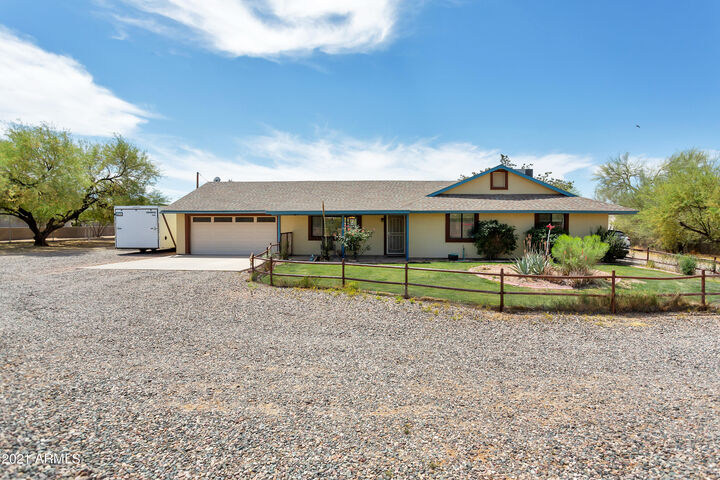 Property Photo: 27450 N 45th Place AZ 85331