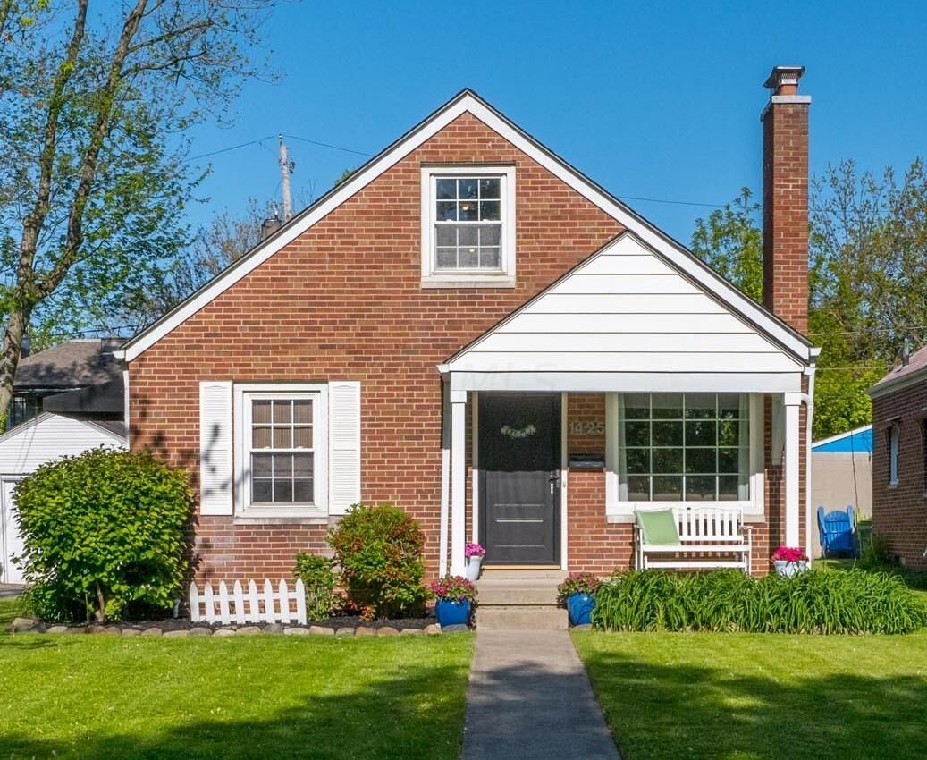 Property Photo:  1425 Doten Avenue  OH 43212 