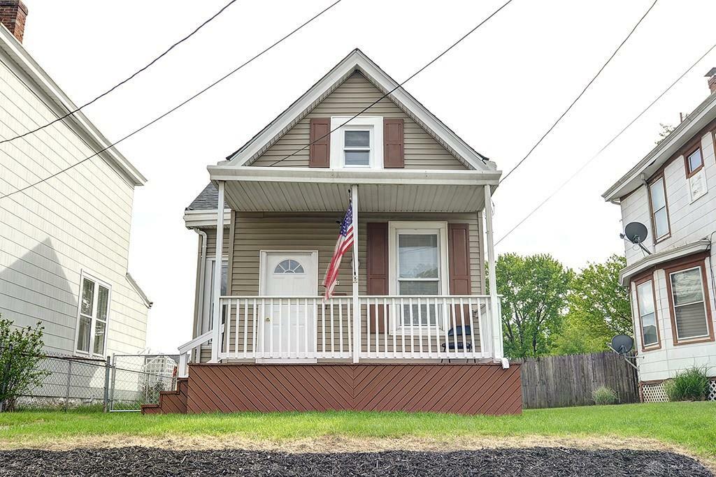 Property Photo:  509 Maple Street  OH 45216 