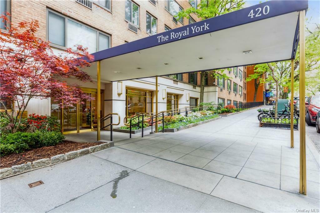 Property Photo:  420 East 64th Street W2d  NY 10065 