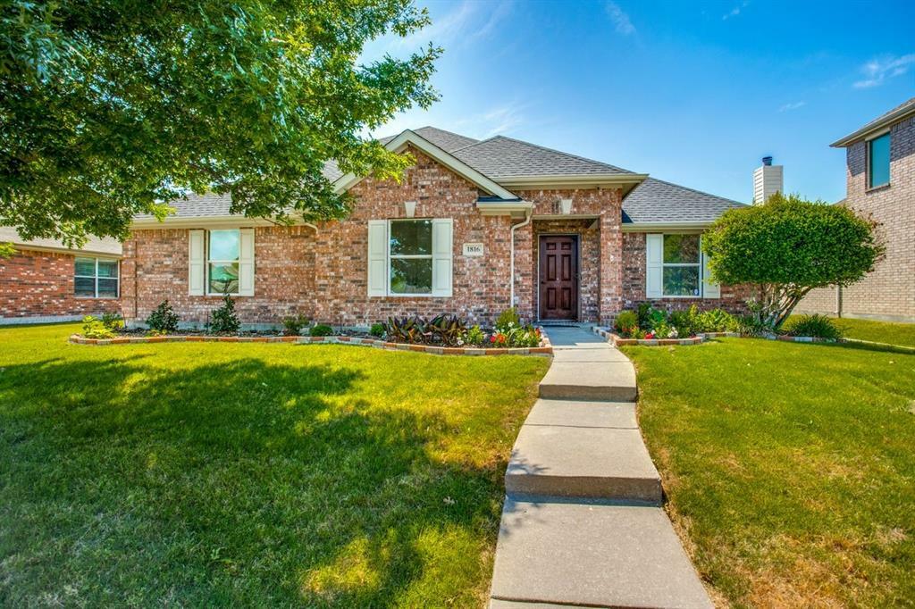 Property Photo: 1816 Brookridge Drive TX 75098