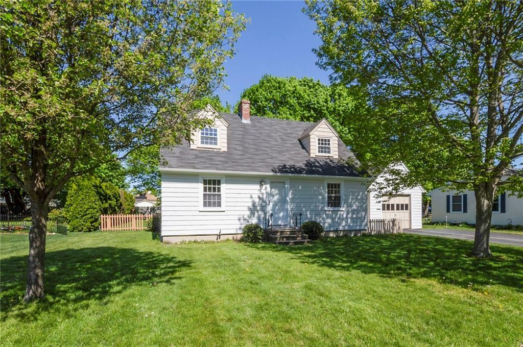 Property Photo:  95 Greenmeadow Cir  RI 02852 