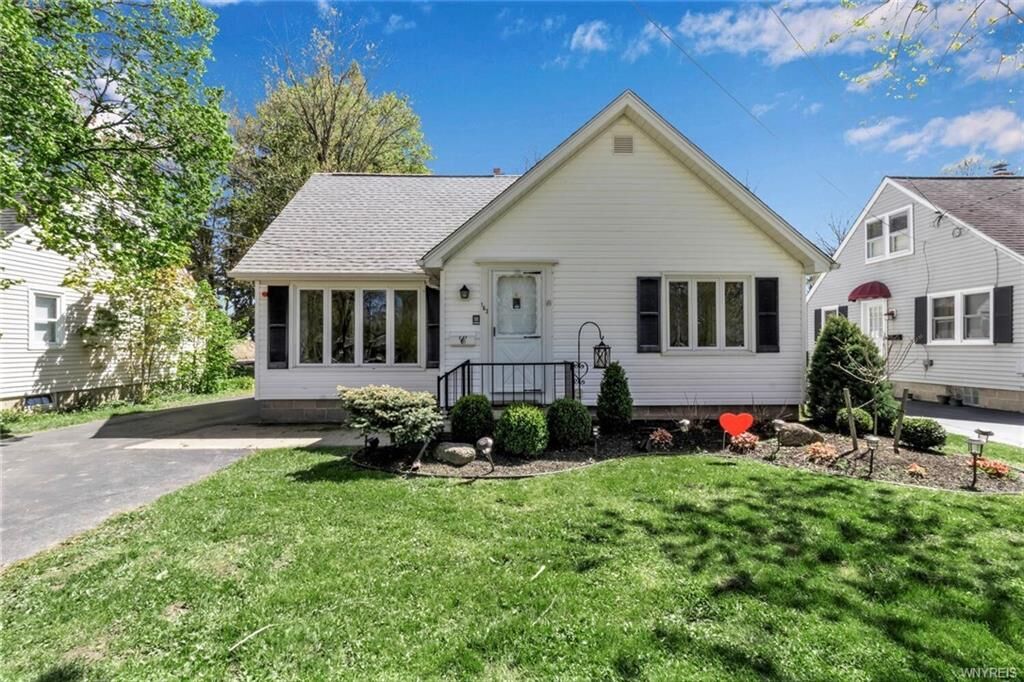Property Photo:  163 W Fillmore Avenue  NY 14052 