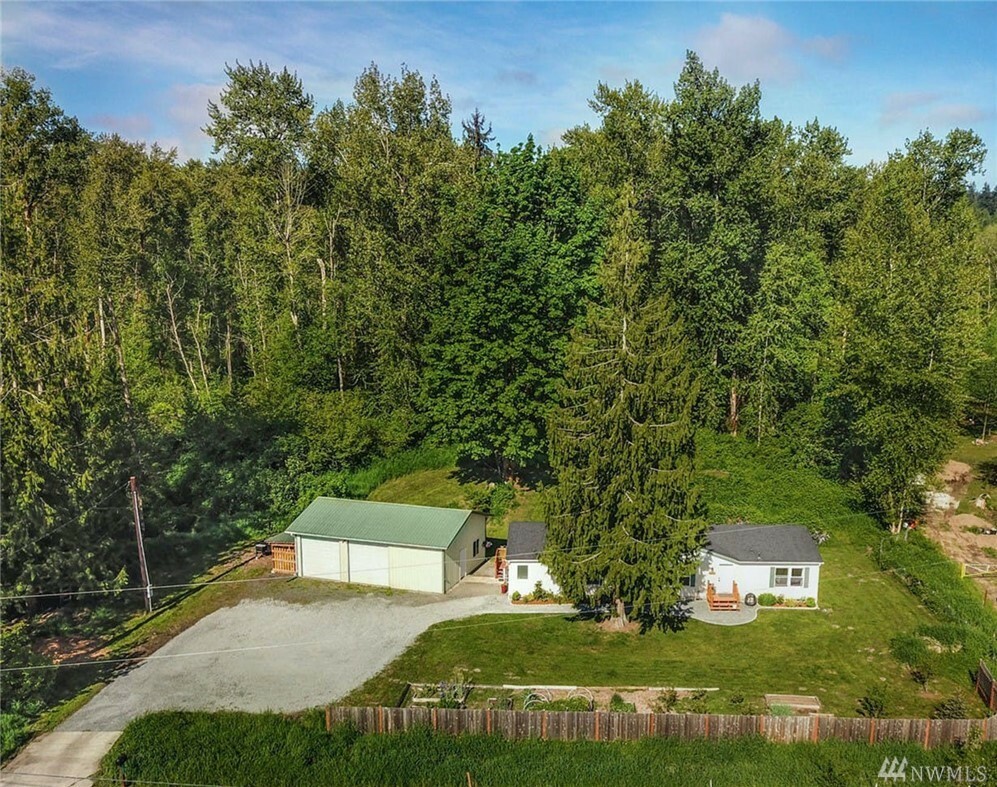 Property Photo: 11524 19th Ave NE WA 98271