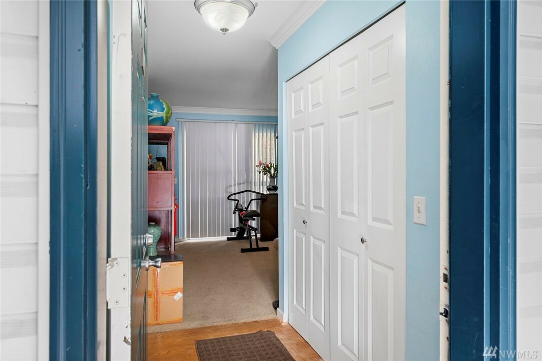 Property Photo: 33020 10th Ave SW C304 WA 98023