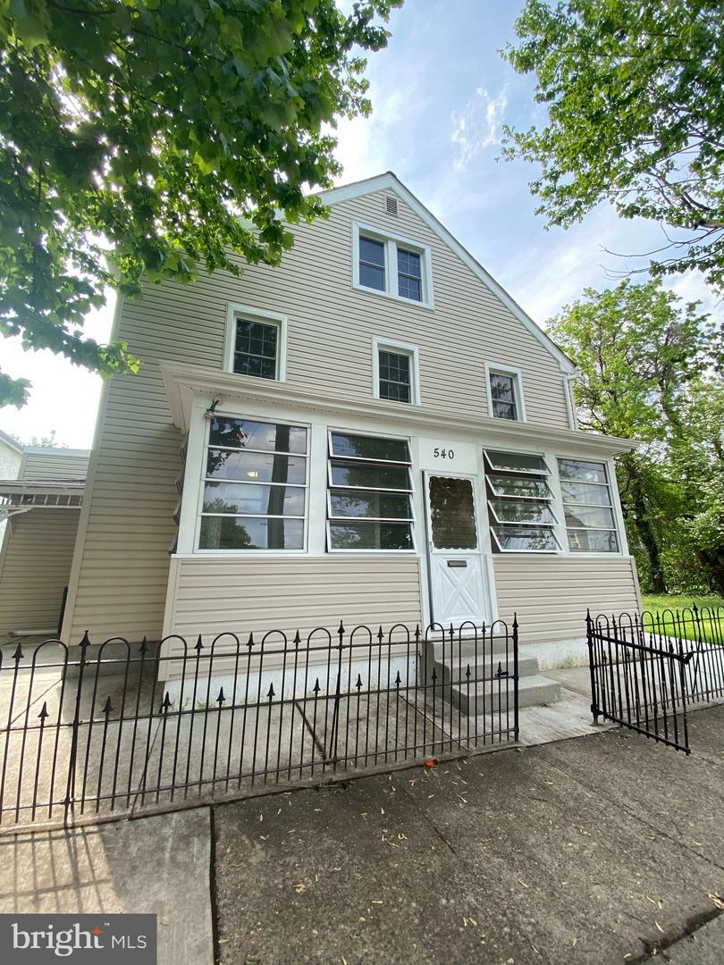 Property Photo:  540 Locust Street  PA 19007 