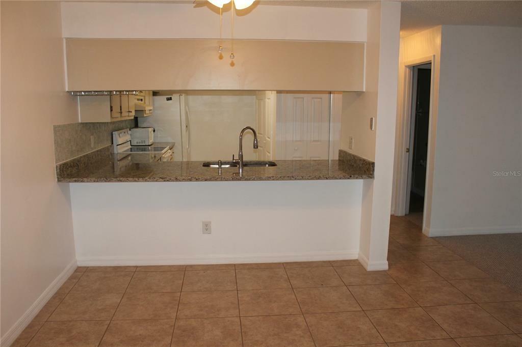 Property Photo:  602 Kenwick Circle 105  FL 32707 