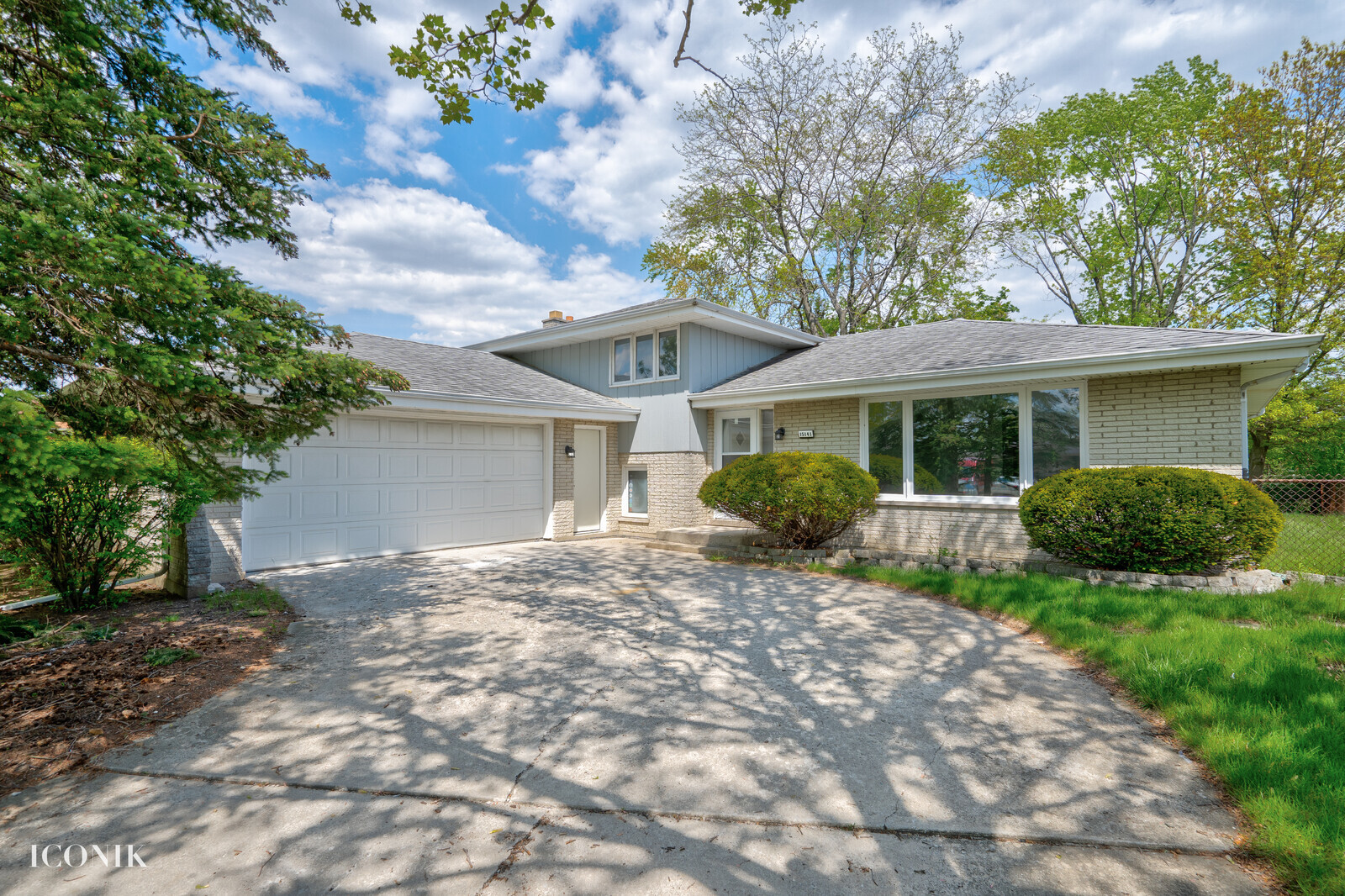 Property Photo: 15141 Hollyhock Court IL 60462