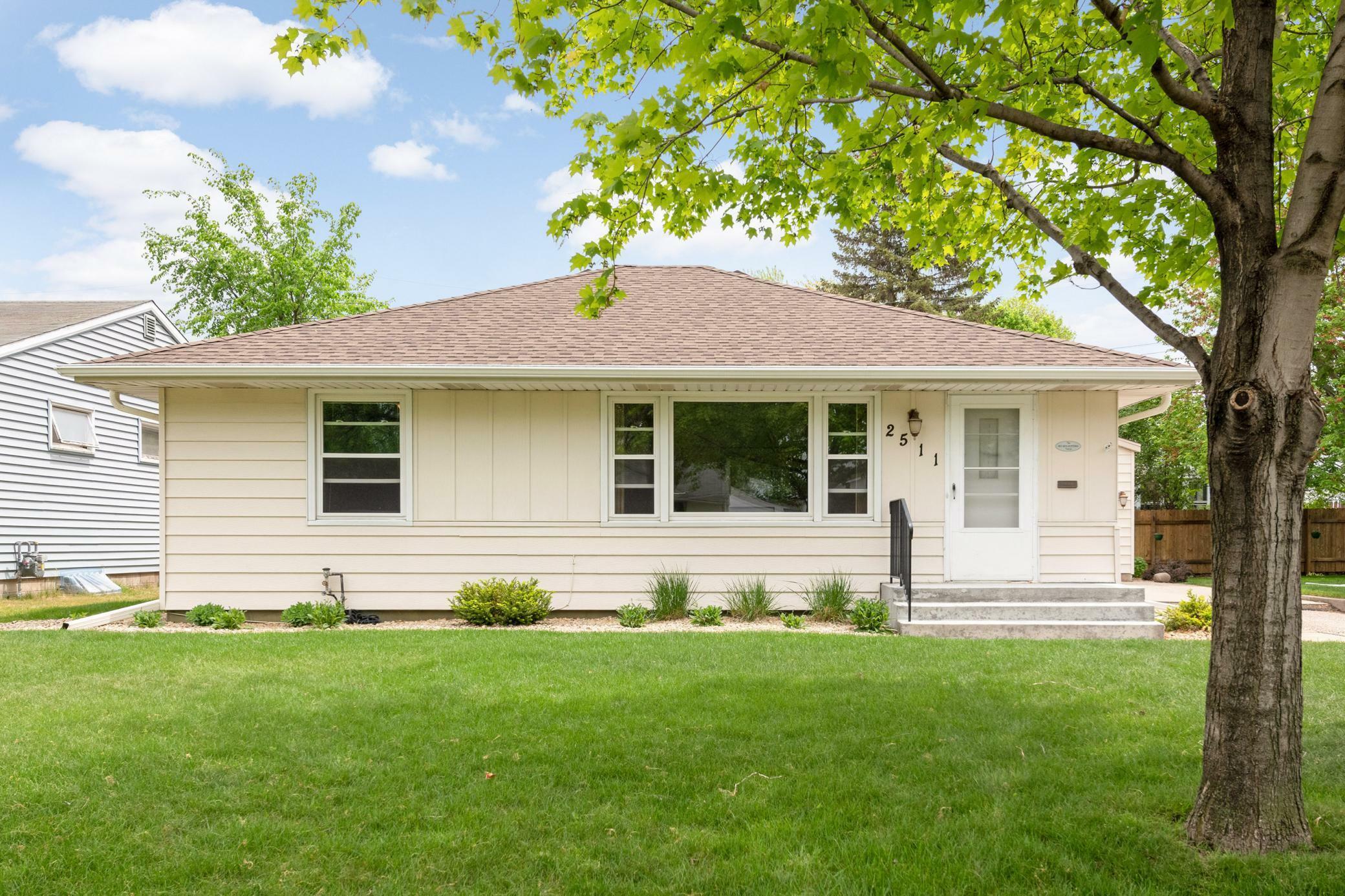 Property Photo:  2511 Yukon Avenue S  MN 55426 