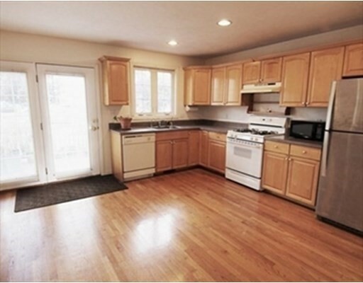 Property Photo:  9 Dix Street 2  MA 02450 