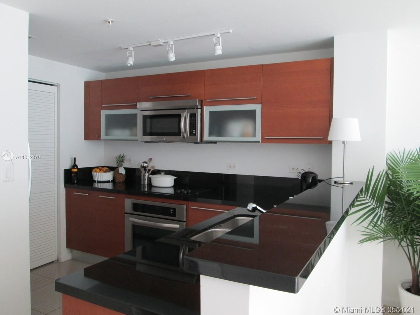 Property Photo: 253 NE 2nd St 3104 FL 33132