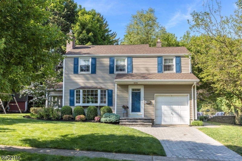 Property Photo: 7 Potter Ct NJ 07043