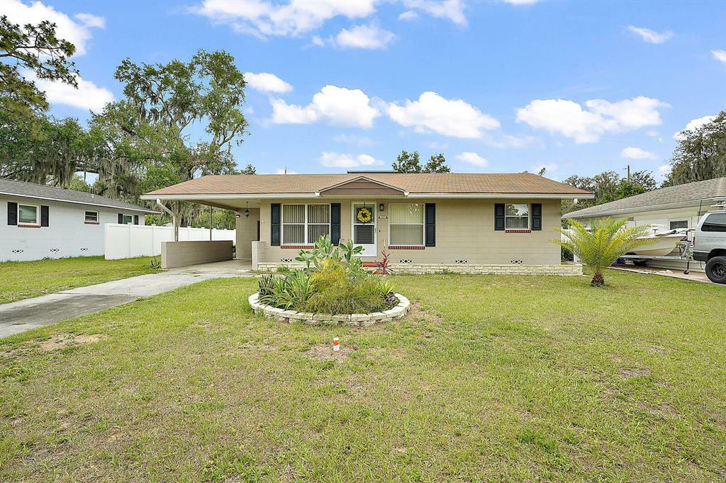 Property Photo:  1607 Alan Drive  FL 32726 