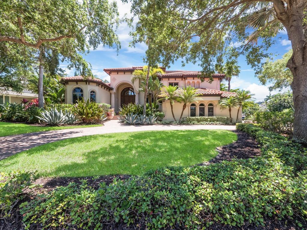 Property Photo: 510 Harbor Cay Drive FL 34228