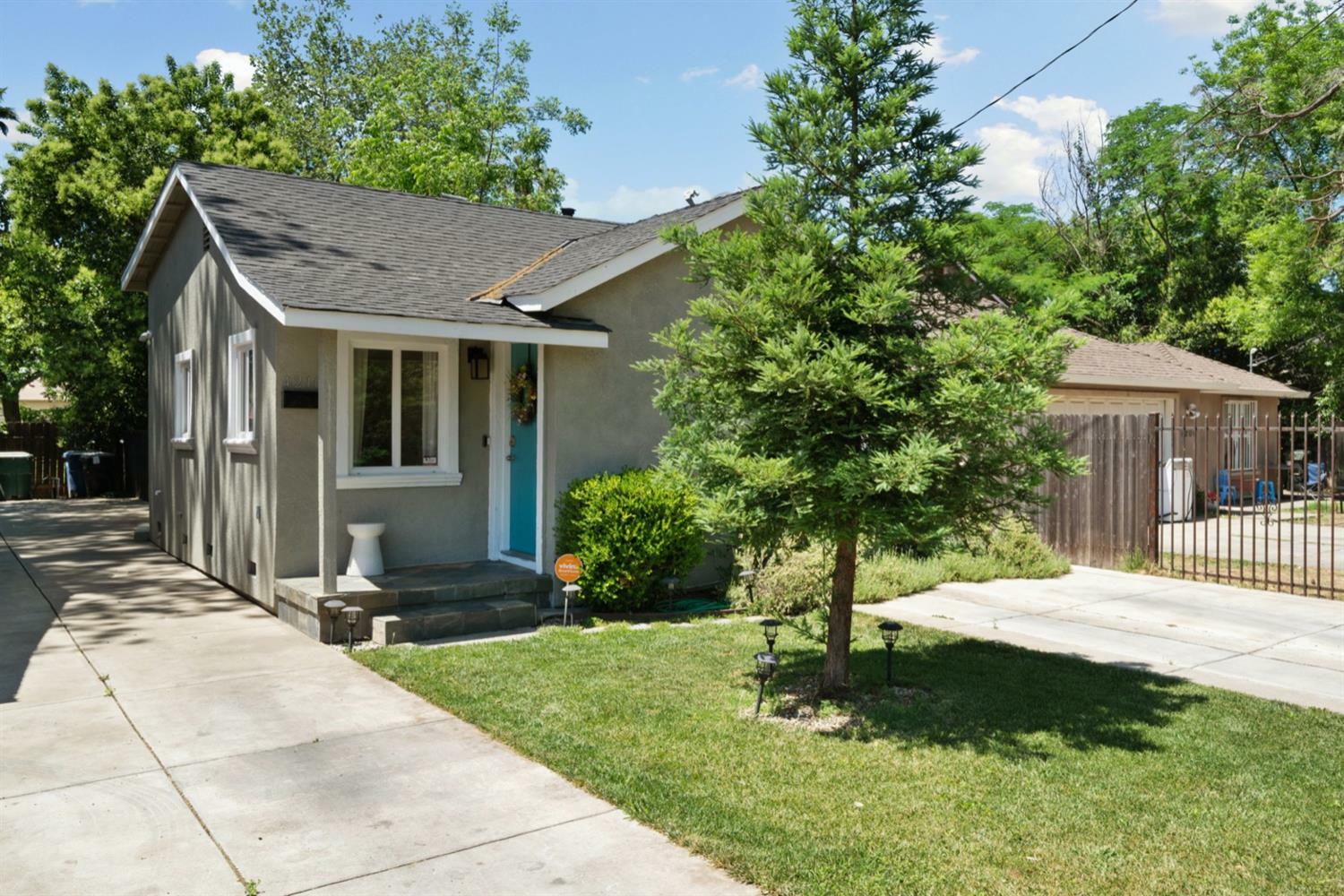 Property Photo:  4210 44th Street  CA 95820 