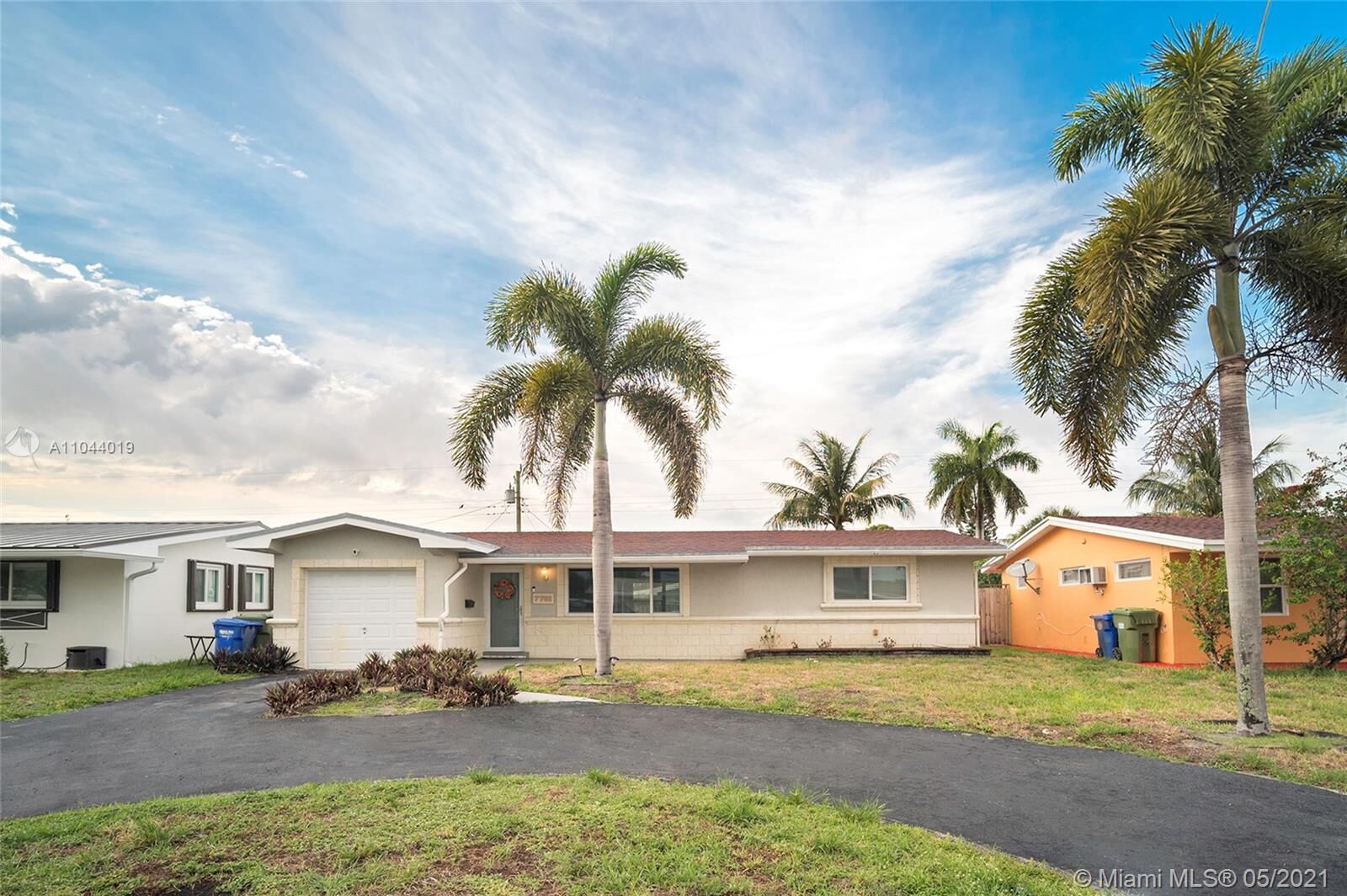 Property Photo: 7781 NW 10th St FL 33024