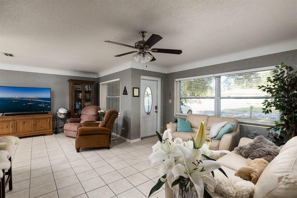 Property Photo:  6705 10th Street N  FL 33702 