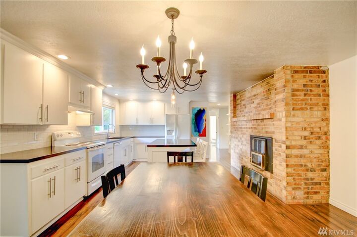 Property Photo:  22431 99th Ave W  WA 98020 