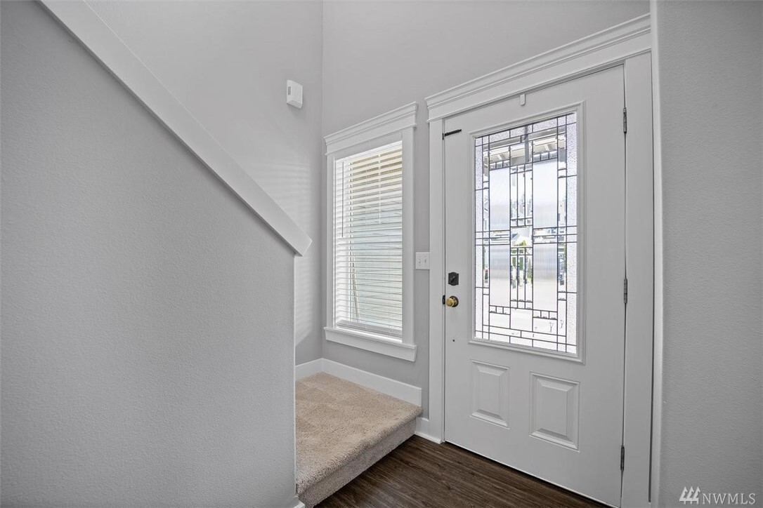 Property Photo: 18219 122nd St E WA 98391